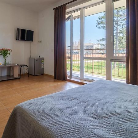 Пальмира Hotel โคเบลโว ภายนอก รูปภาพ