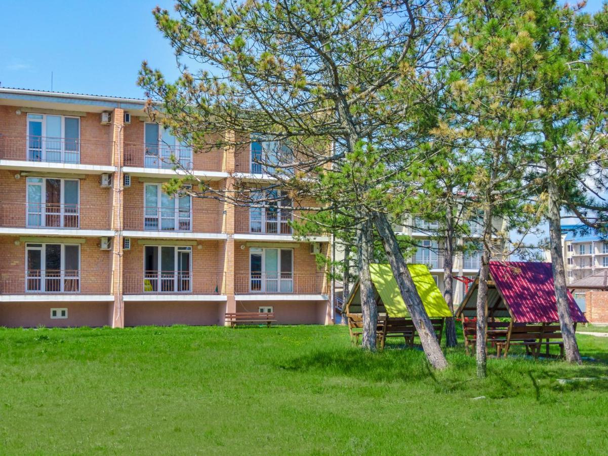 Пальмира Hotel โคเบลโว ภายนอก รูปภาพ