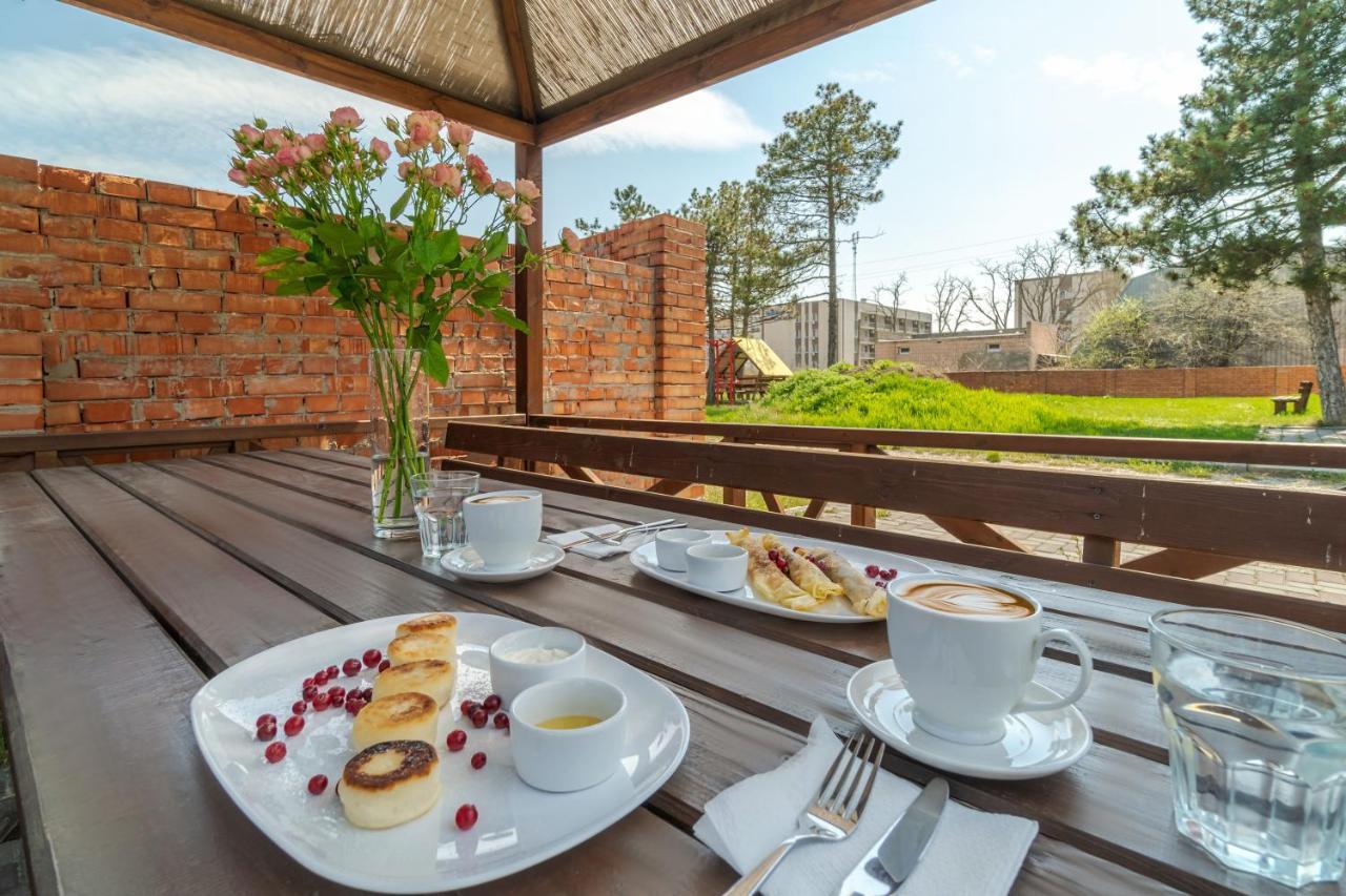 Пальмира Hotel โคเบลโว ภายนอก รูปภาพ